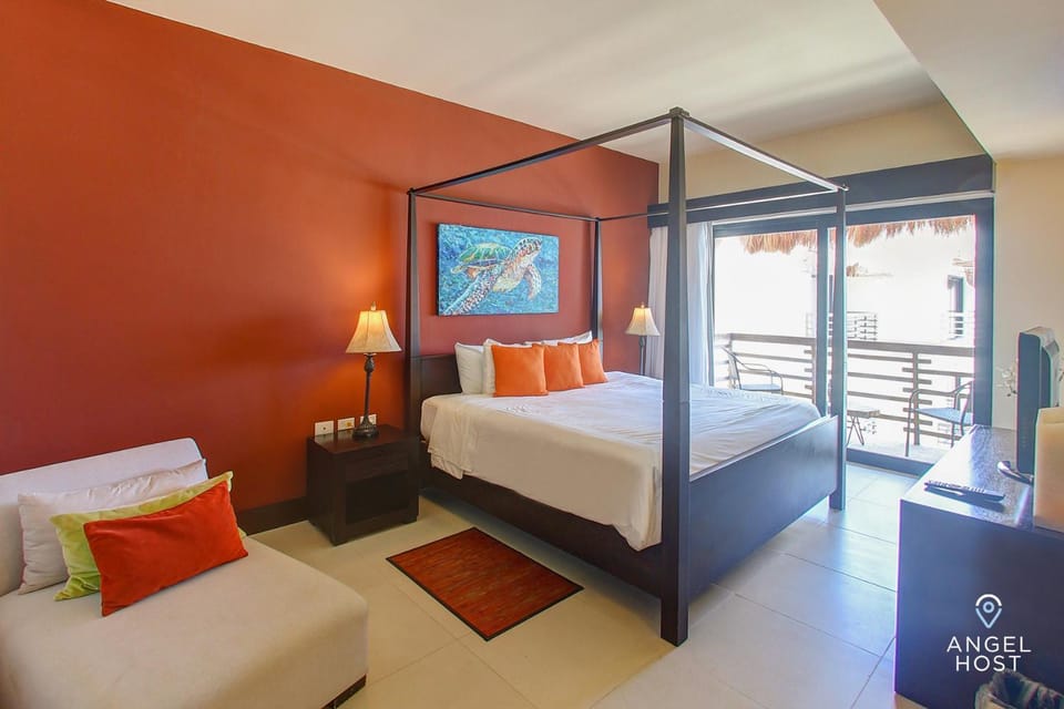 Bed, TV and multimedia, Bedroom