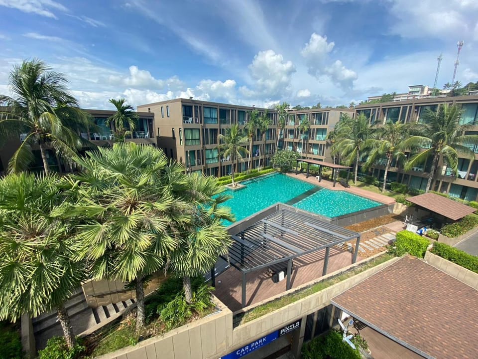 Property building, Pool view, Swimming pool