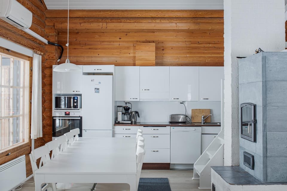 Coffee/tea facilities, Kitchen or kitchenette, Dining area, dishwasher, minibar, pet friendly, toaster