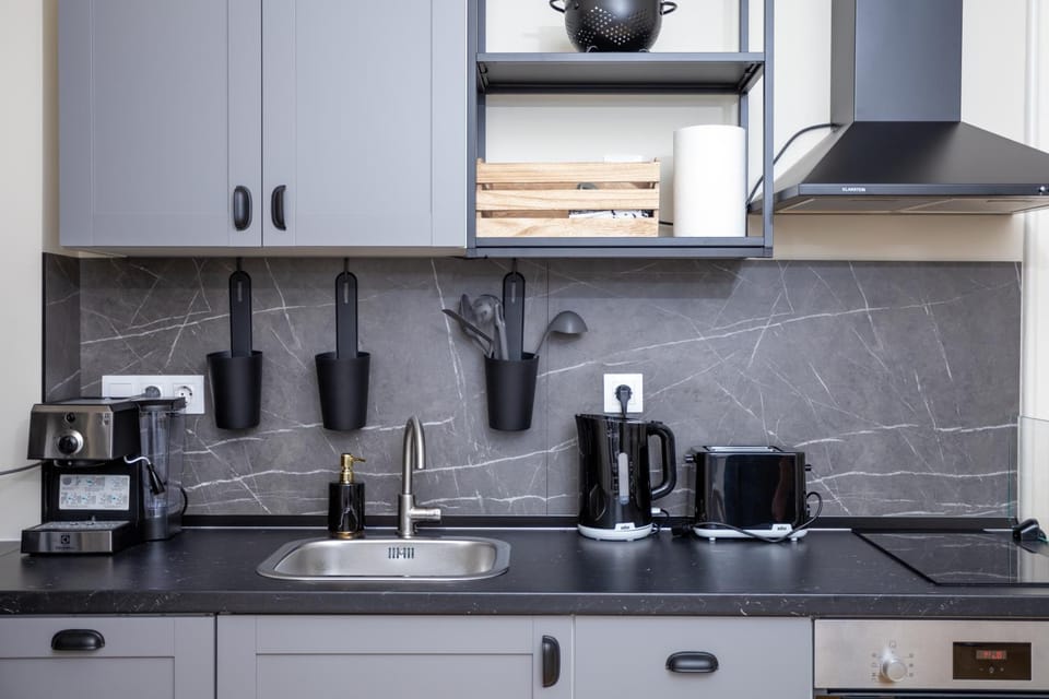 Coffee/tea facilities, Kitchen or kitchenette, minibar, pet friendly, stove, toaster