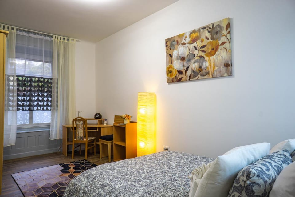 Bed, Bedroom