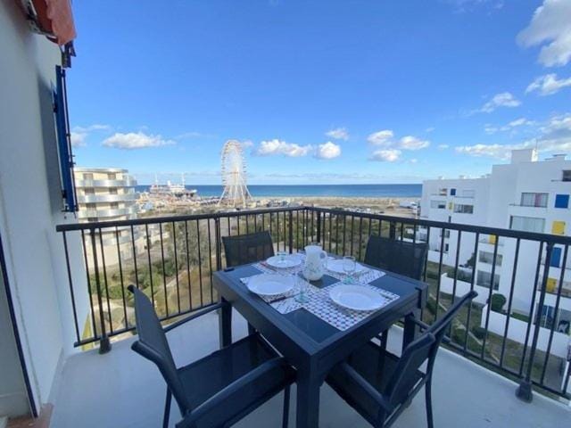 Studio cosy avec très belle vue sur la mer et parking privé 4GP162 Apartment in Le Barcarès