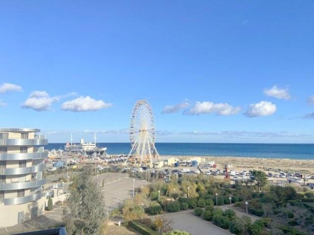 Studio cosy avec très belle vue sur la mer et parking privé 4GP162 Apartment in Le Barcarès