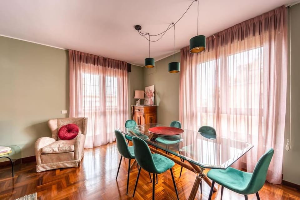 [Navigli-Duomo] Big House with Free Parking • Top! Apartment in Milan