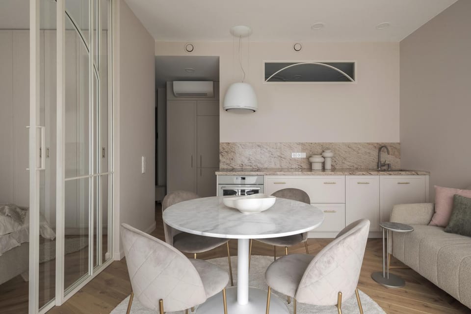 Kitchen or kitchenette, Living room, Dining area