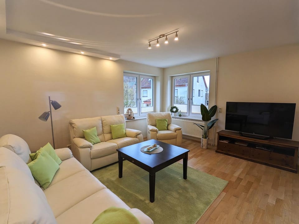 Living room, Entertainment