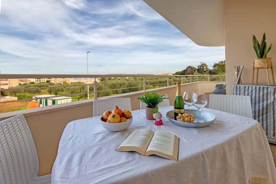 View (from property/room), Balcony/Terrace