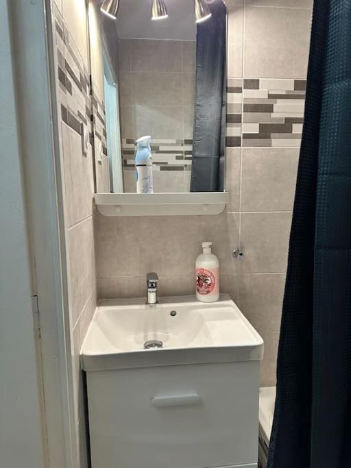 Studio moderne proche Disney Land Apartment in Bussy-Saint-Georges