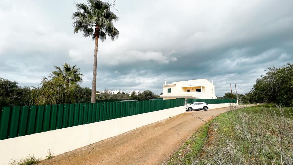 Property building, Day, Neighbourhood, Natural landscape