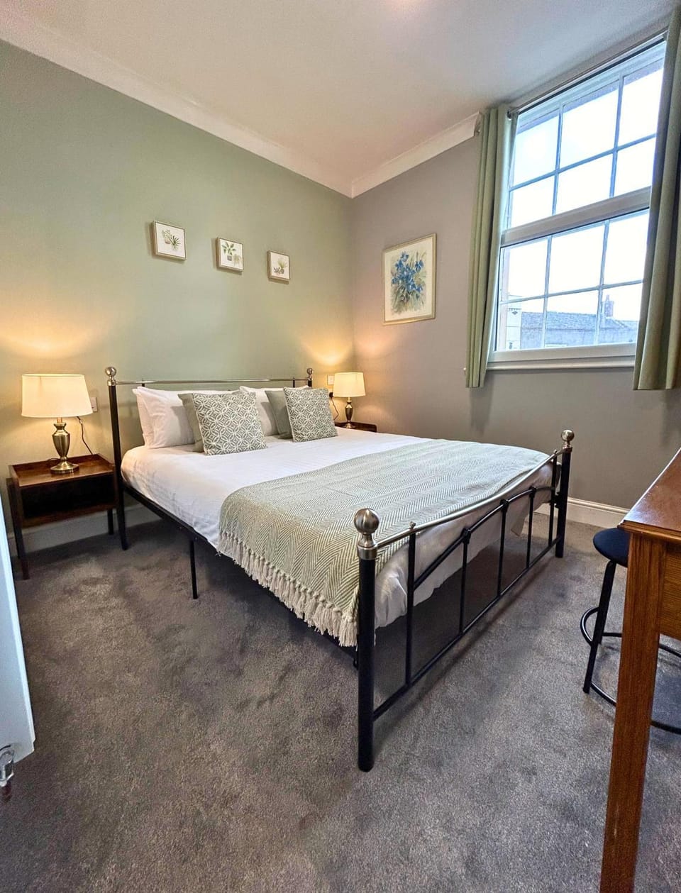Photo of the whole room