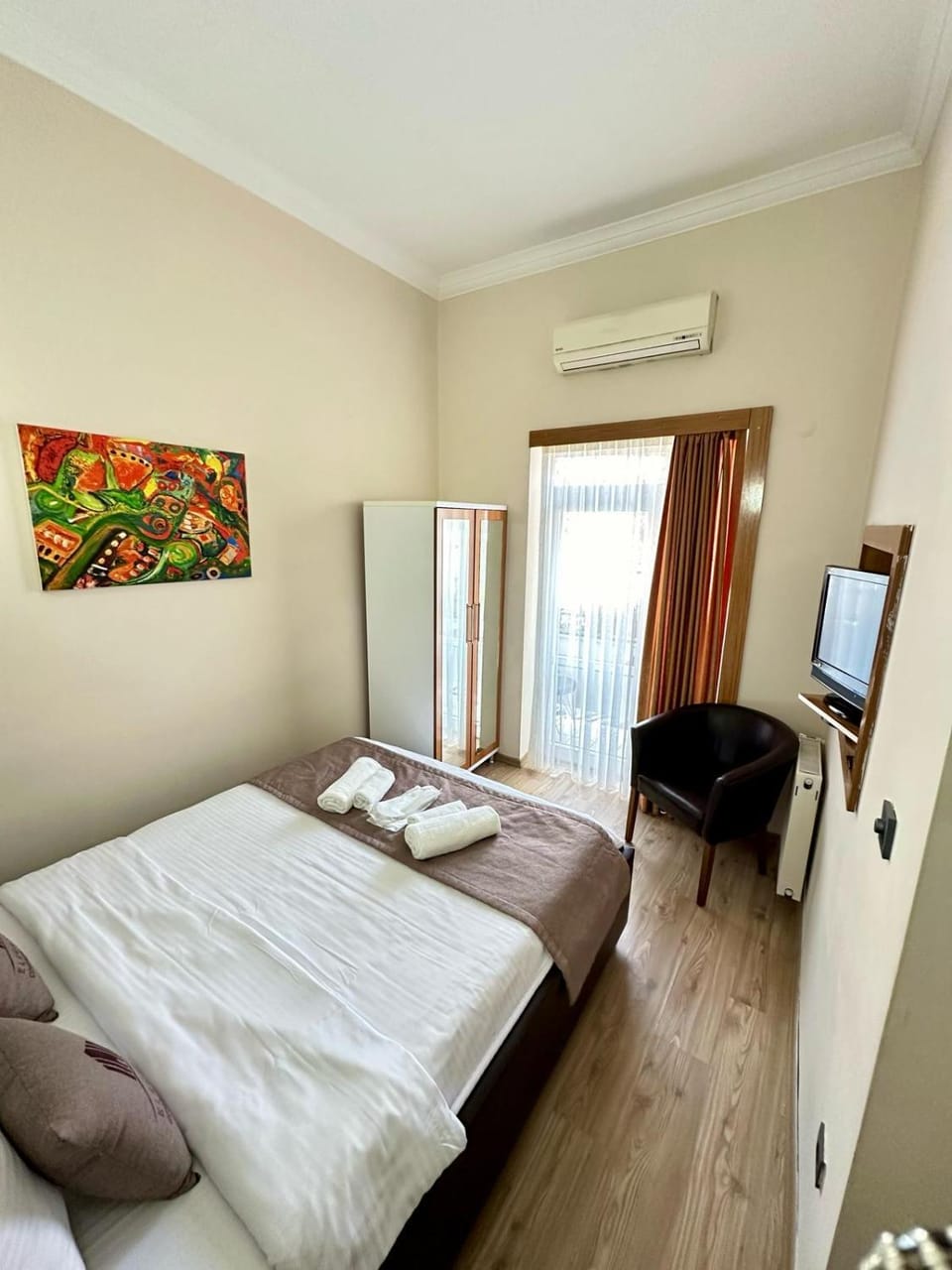 Bed, wardrobe