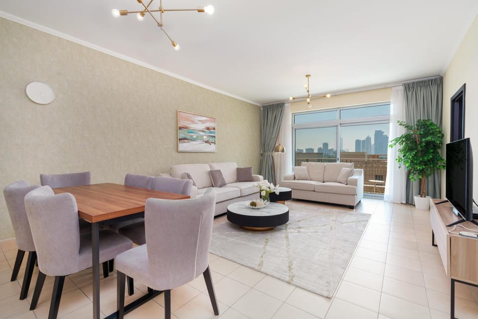 Communal lounge/ TV room, TV and multimedia, Living room, Seating area