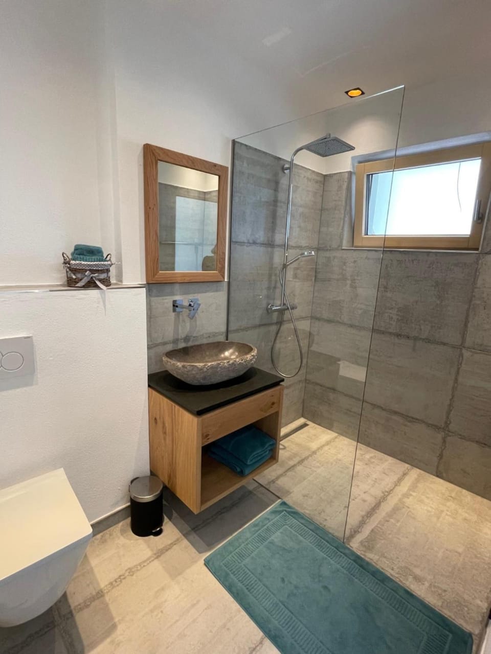 Shower, Bathroom, towels