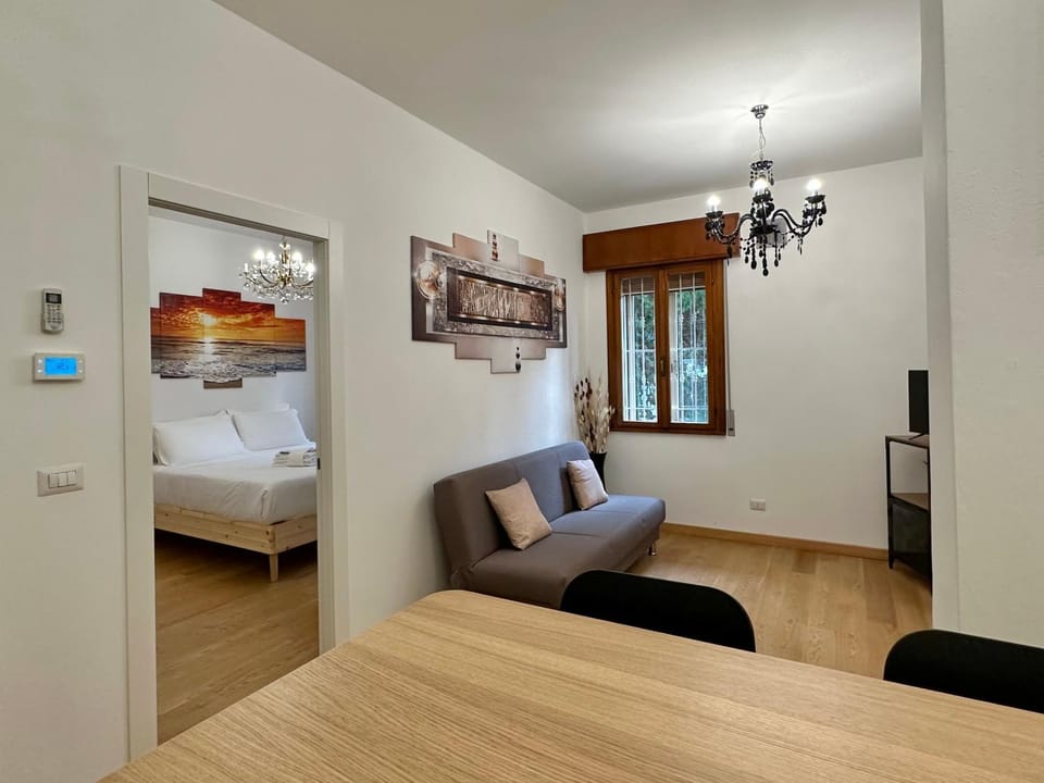 Bed, TV and multimedia, Living room, Bedroom