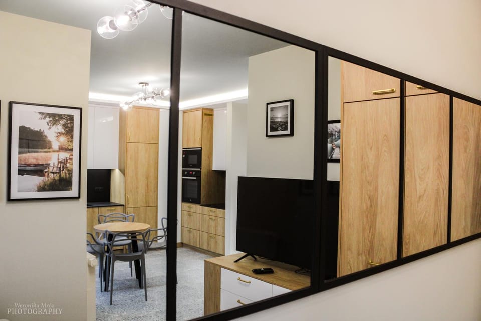 Dining area, hair dresser