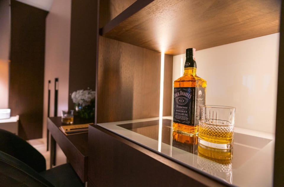 Lounge or bar, Food and drinks, Drinks