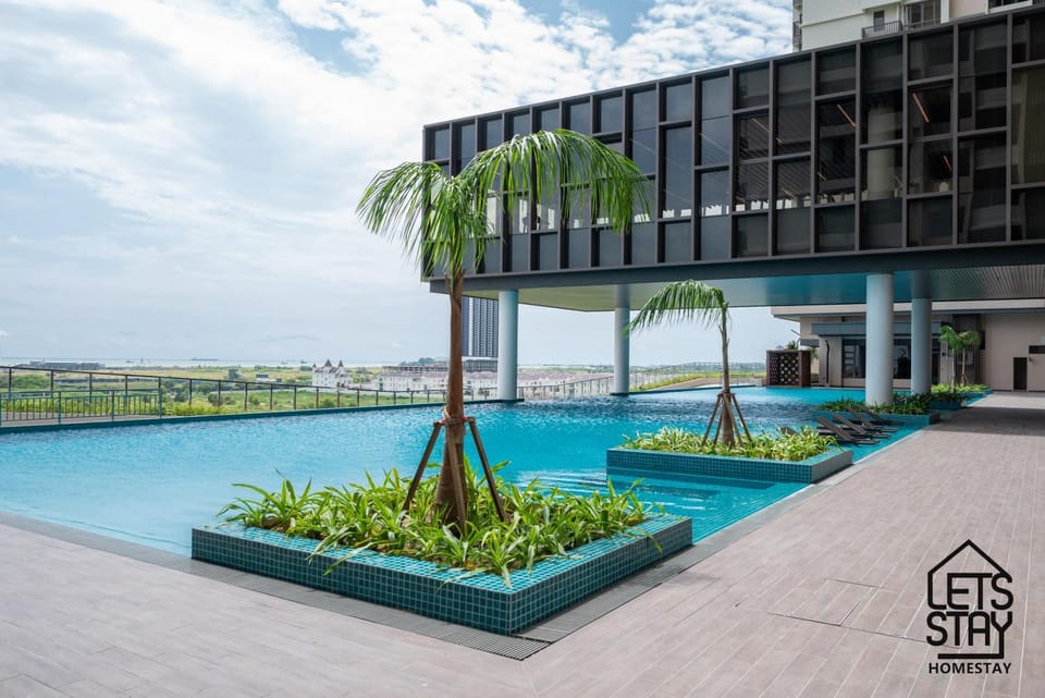 Property building, Pool view, Swimming pool