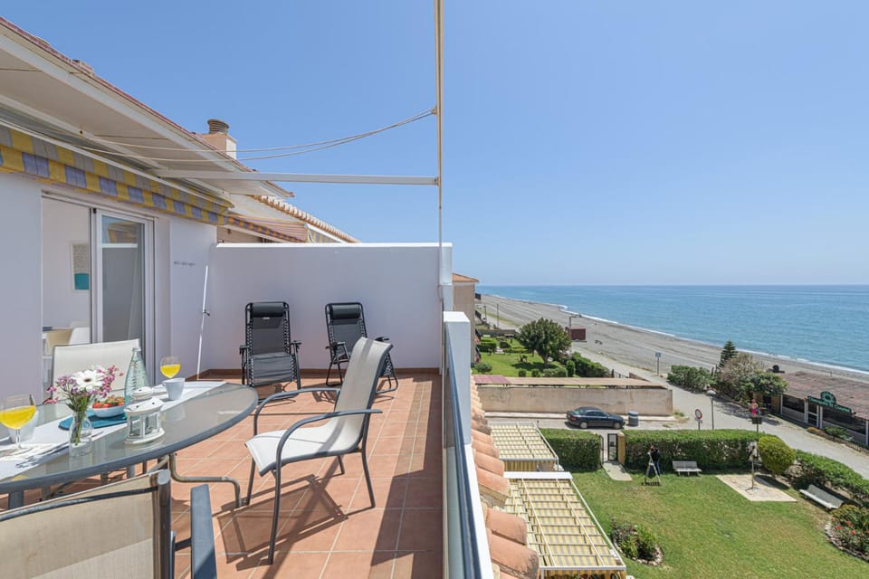 Day, Natural landscape, View (from property/room), Balcony/Terrace, Balcony/Terrace, Beach, Sea view