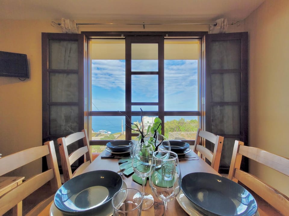 View (from property/room), Seating area, Dining area, Sea view