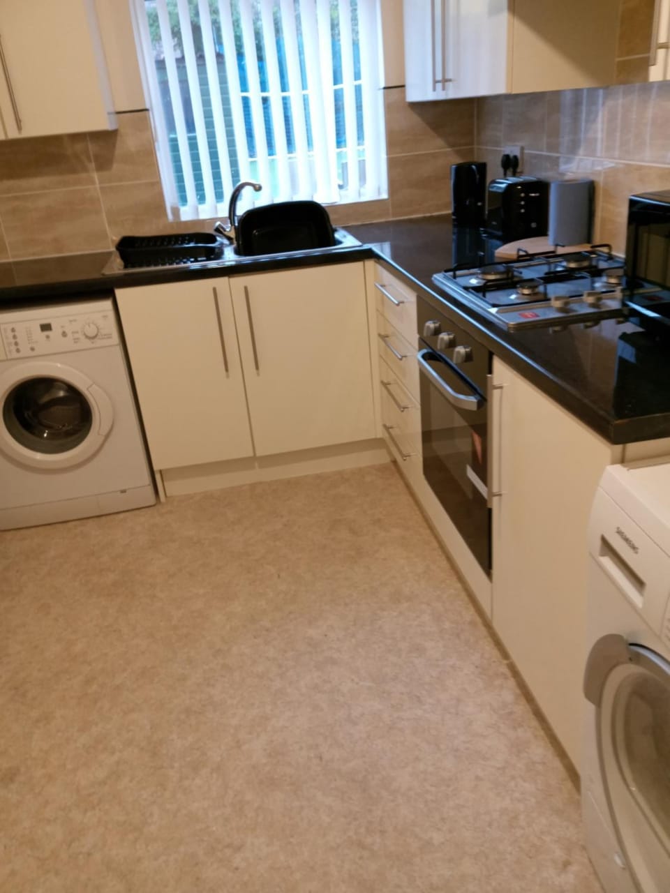 Kitchen or kitchenette, minibar, pet friendly, toaster, washing machine, dryer