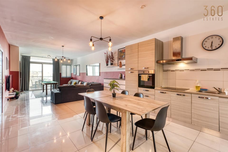 Kitchen or kitchenette, Living room, Seating area, Dining area, dishwasher, minibar, oven, stove