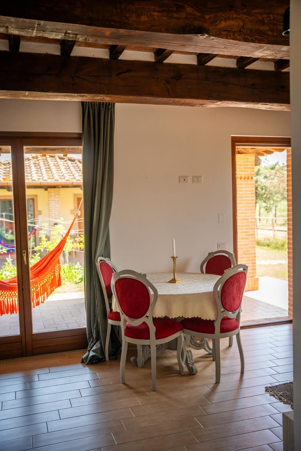Patio, Dining area