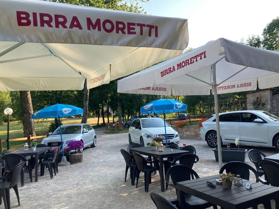 Restaurant/places to eat, Day, Garden, Garden, Garden view, Garden view, Parking