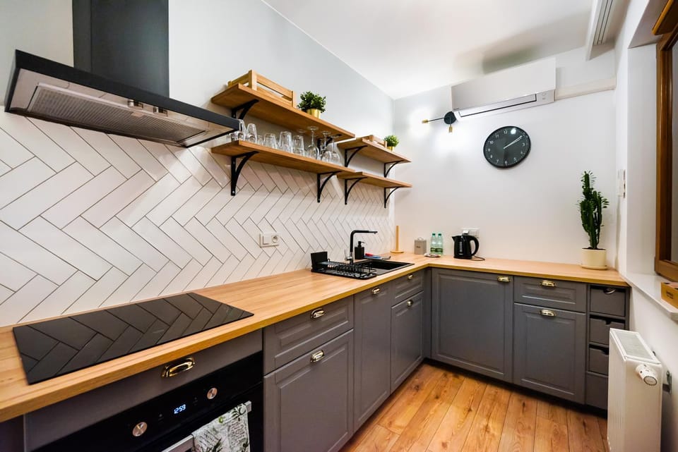 Coffee/tea facilities, Kitchen or kitchenette, dishwasher, pet friendly, stove