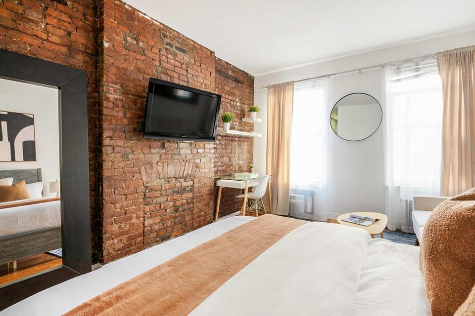 26-3A STUDIO Gramercy W D Outdoor Courtyard Apartment in Lower Manhattan