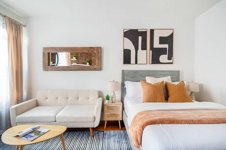 26-3A STUDIO Gramercy W D Outdoor Courtyard Apartment in Lower Manhattan