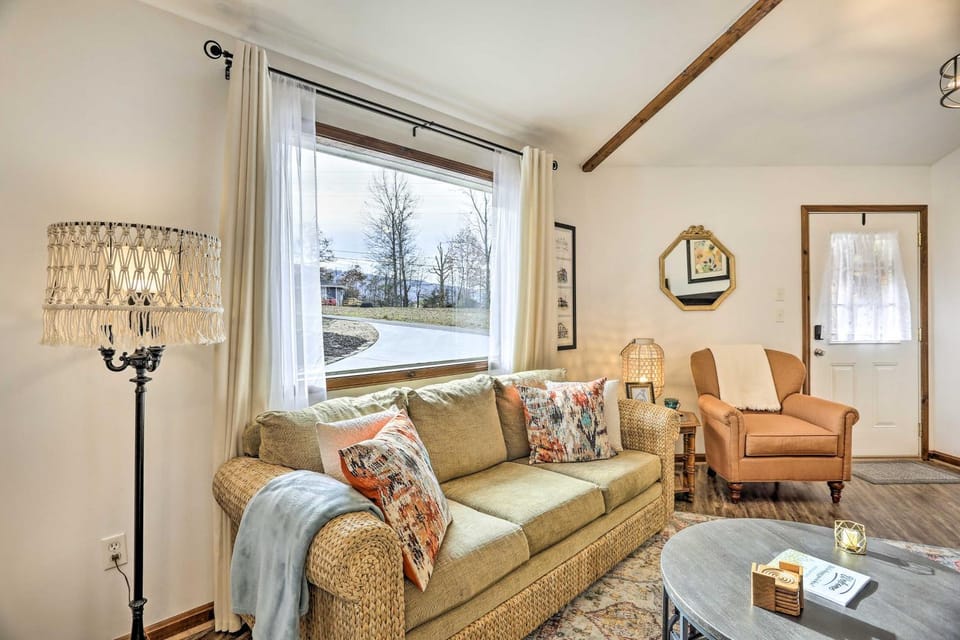 Picturesque Cottage in the Heart of Trenton! House in Trenton