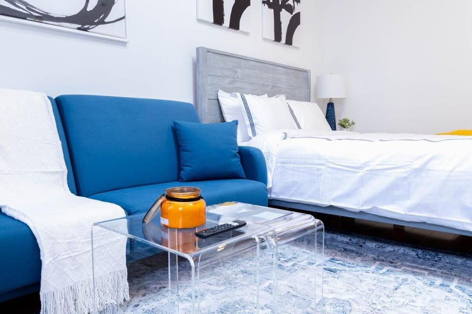 26-4A New Studio prime 20's W D Shared Courtyard Apartment in Lower Manhattan