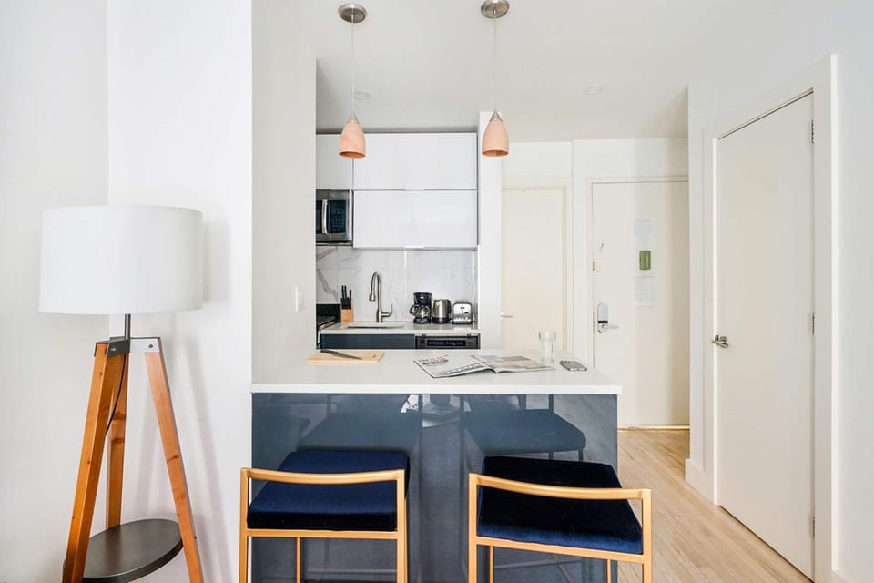 1597-2 Luxury Upper East Side Studio W&D Apartment in Upper East Side