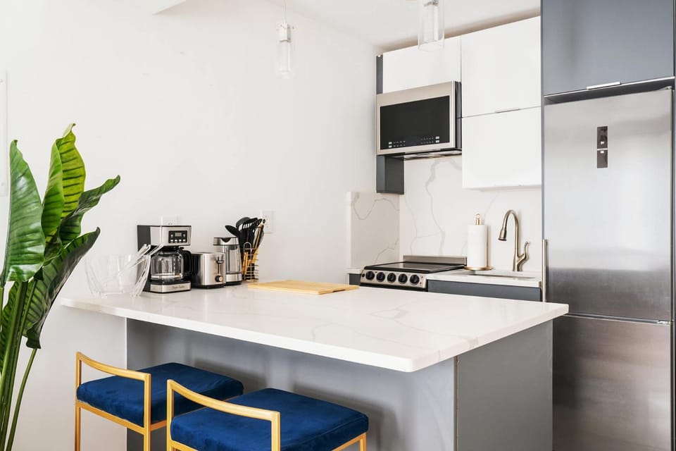 1597-4 Brand new Prime UES W D walk to C park Apartment in Upper East Side