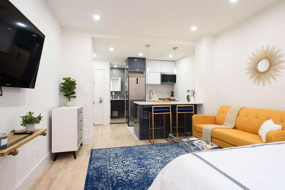 1597-5 New Studio Prime UES W D in unit Apartment in Upper East Side