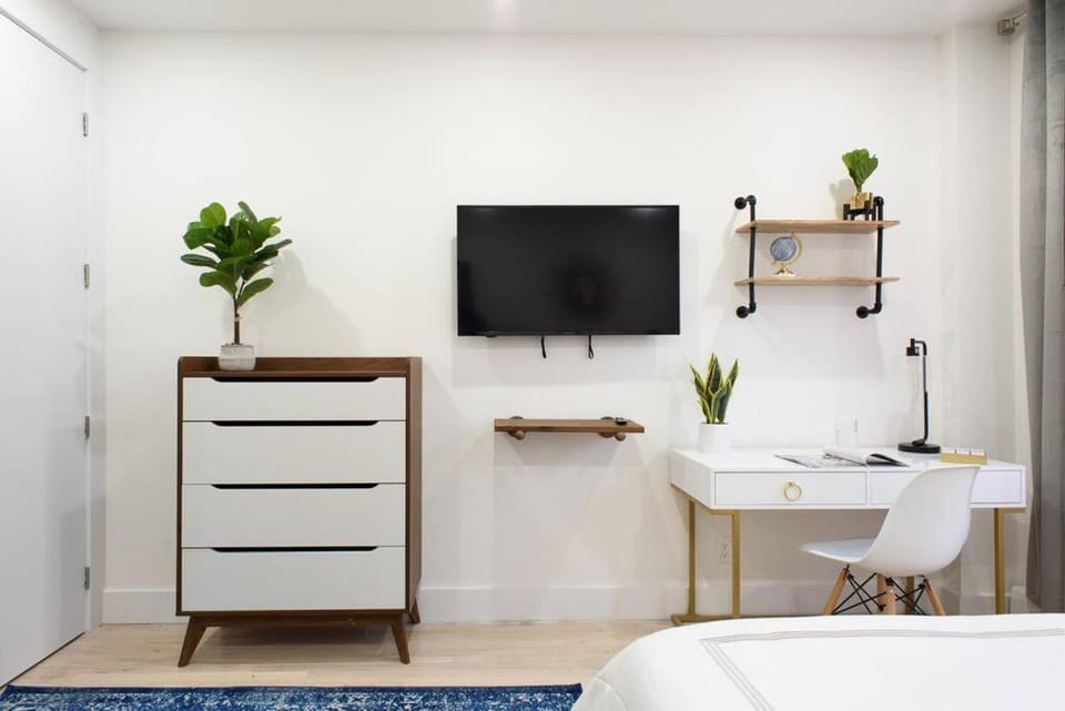 1597-8 Luxury STUDIO Upper East Side W&D Apartment in Upper East Side