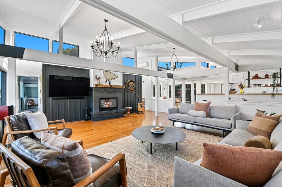 Living room, flat iron