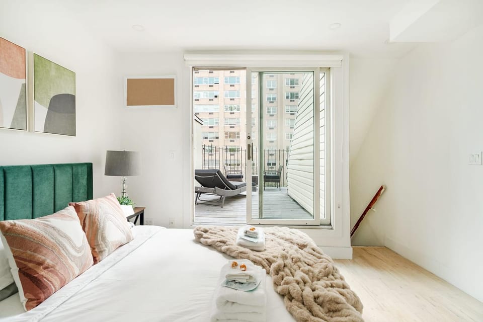 1597-PHN PH Duplex -Private Outdoor Deck W D Apartment in Upper East Side