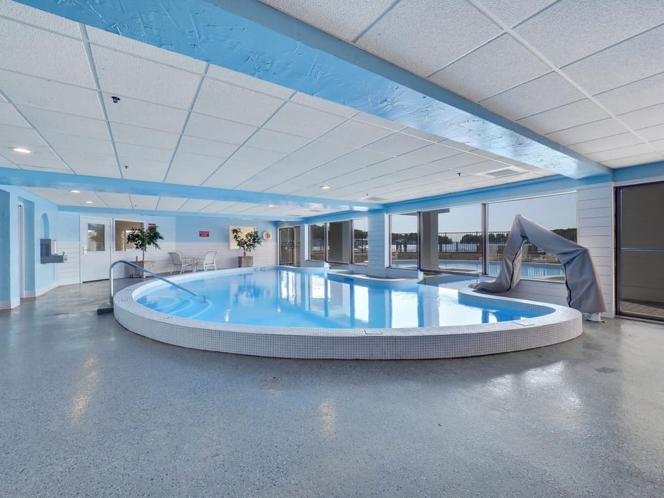 118D Edgewater Inn House in Charlevoix