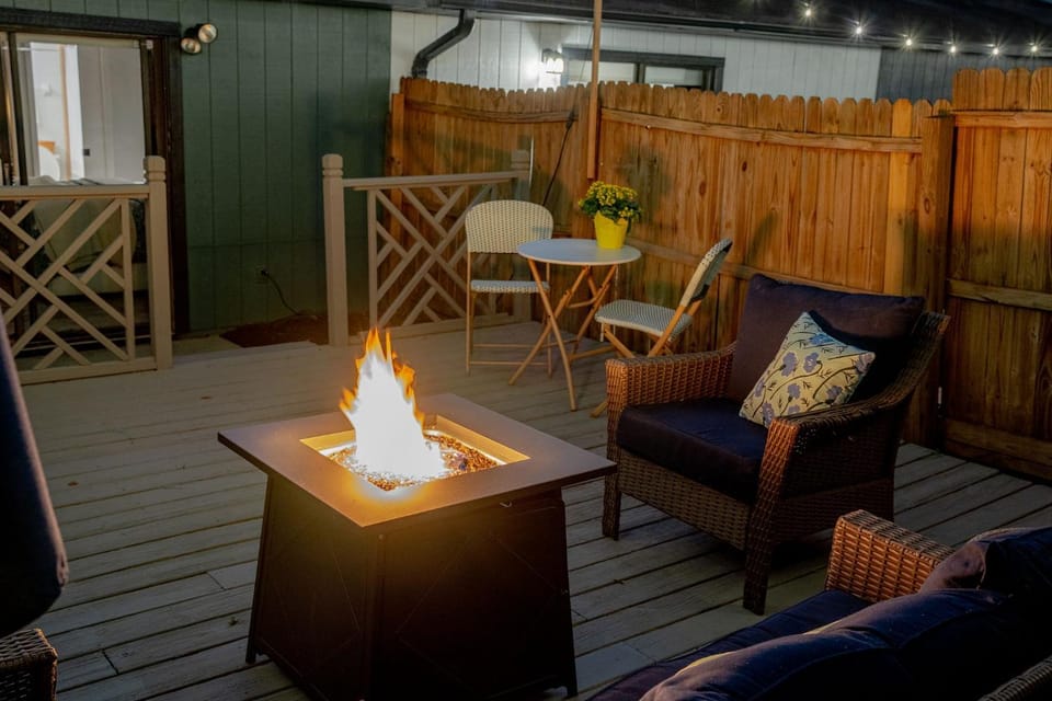 Peaceful, modern, renovated, close to everything! Apartment in Gainesville