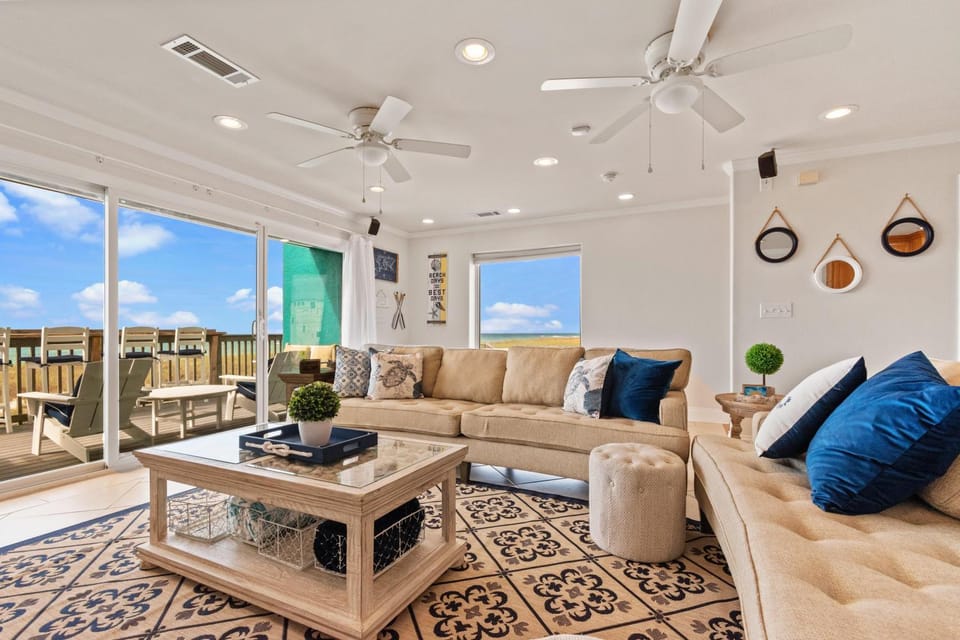 Seabatical House in Pensacola Beach