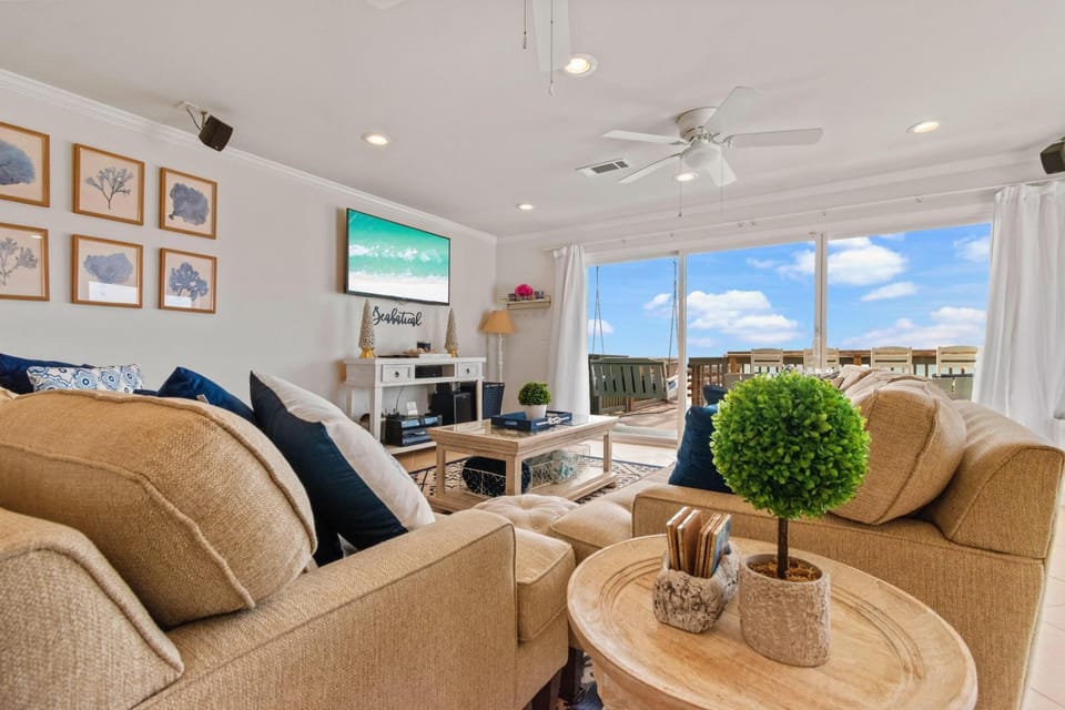 Seabatical House in Pensacola Beach
