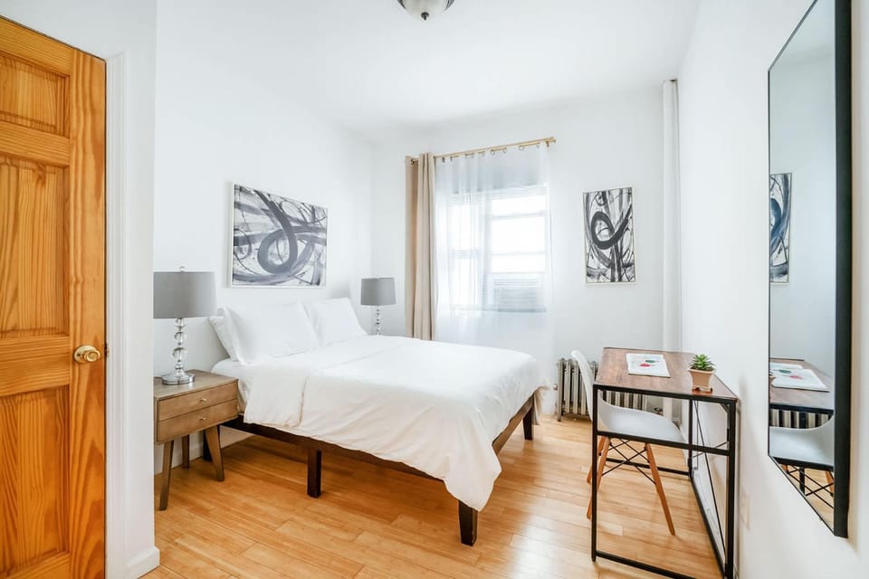 102-1A Best Value 2BR Apt Near Central Park Apartment in Upper Manhattan