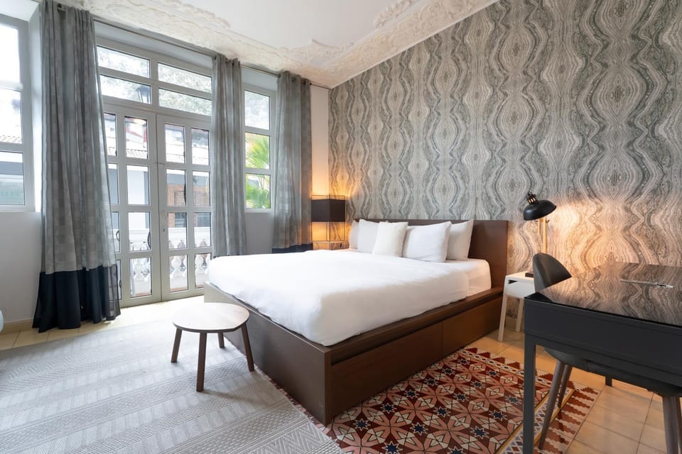 Bed, Photo of the whole room, Bedroom, internet, air conditioner