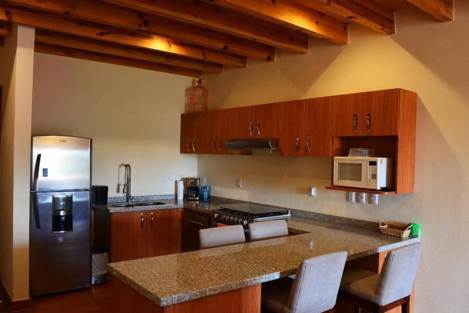 Beautiful home w/Pool @Capilla de Piedra House in San Miguel de Allende
