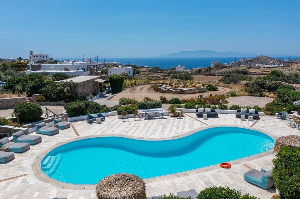 Baos Pool Villas Villa in Mykonos, Mikonos 846 00, Greece