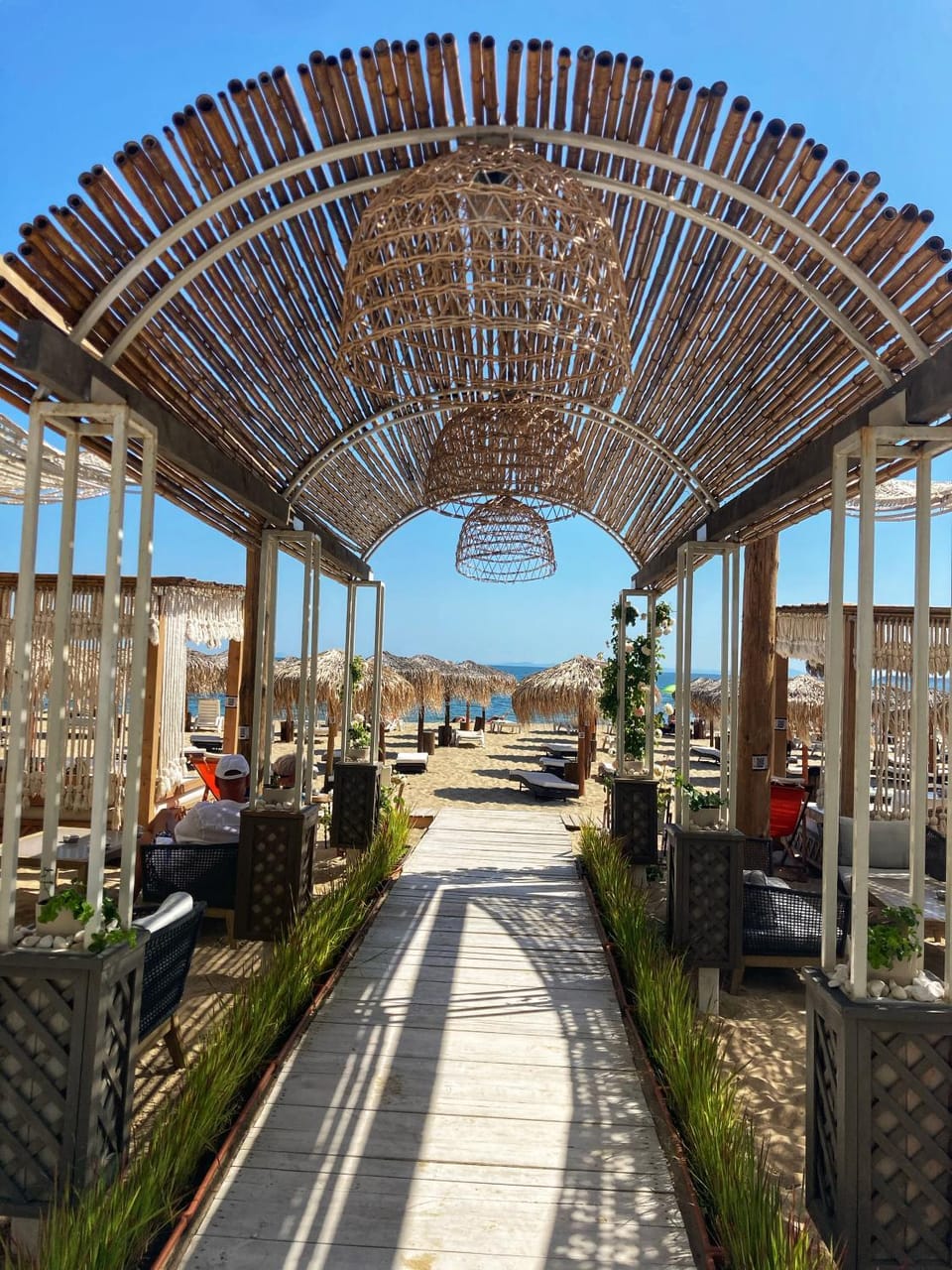 Restaurant/places to eat, Day, Beach, sunbed