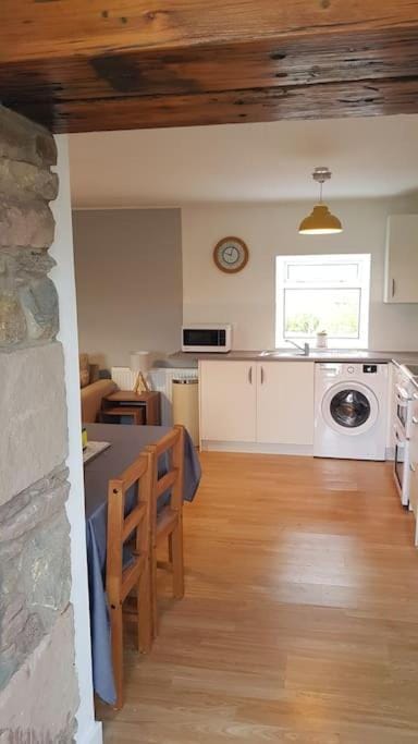 Cosy 2 Bedroom Croft Cottage with Beautiful Views House in Scotland