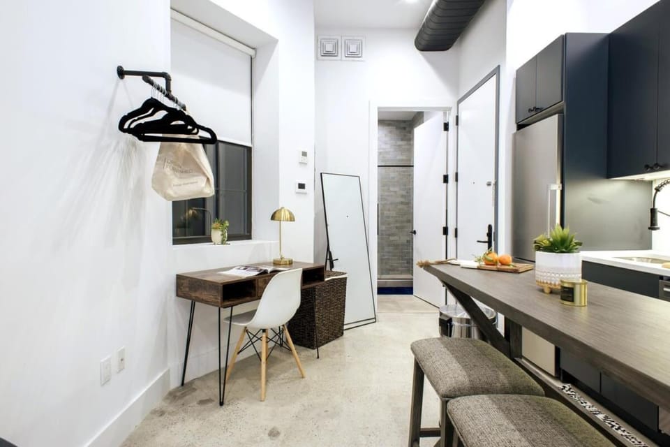 3-1 New Prime East Village Private Terrace Apartment in East Village