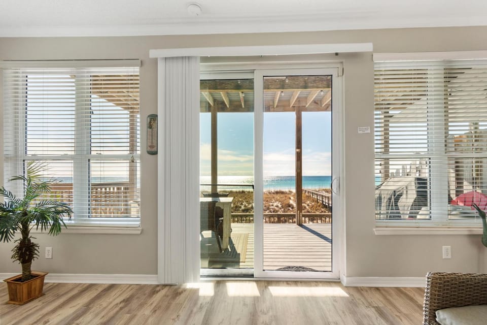 Rammer Jammer House in Pensacola Beach